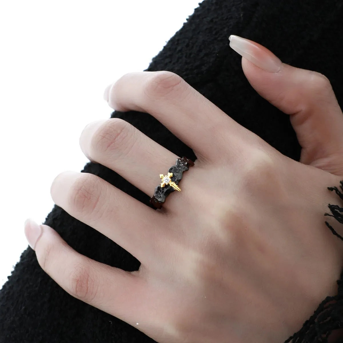 Princess Knight adjustable opening couple ring in electroplated silver with minority-inspired design