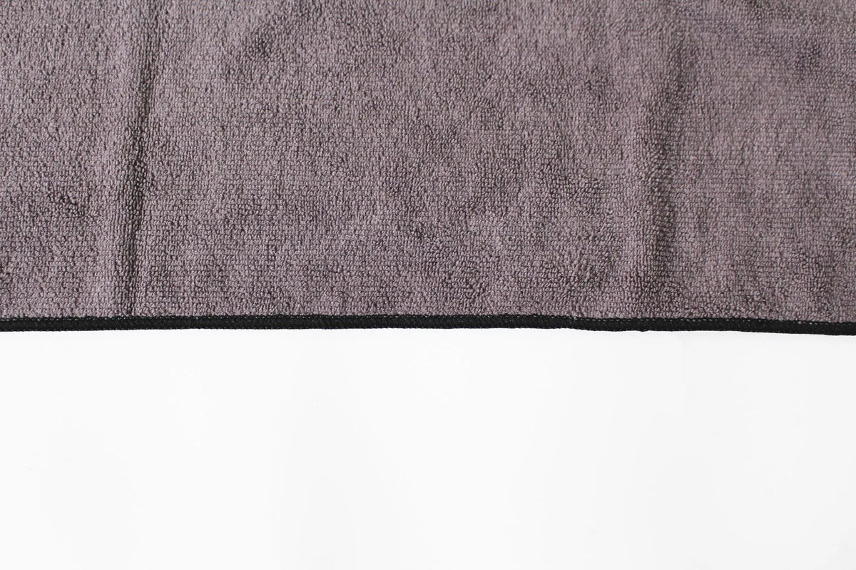 Grey microfiber pet towel 50x100cm nylon square bath towel with embroidered cartoon detail for dogs and cats