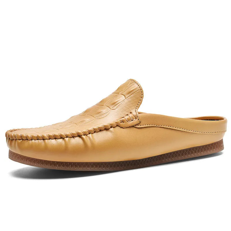 Men's black Gommino-style leisure semi-slippers with artificial PU upper and rubber sole on a white background.
