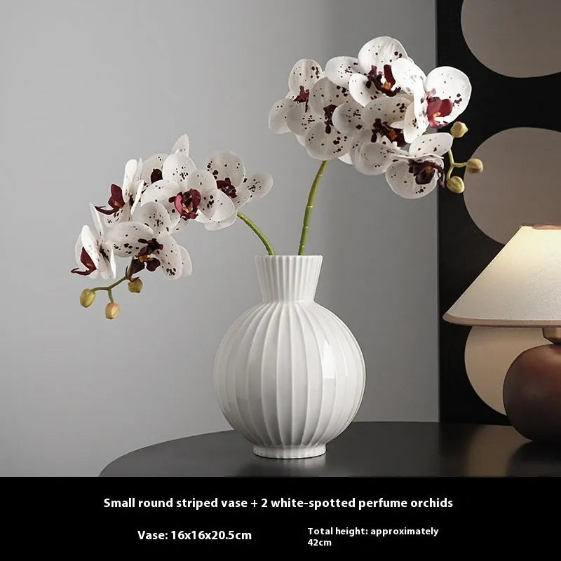 White ceramic ball-shaped vase with American striped patterns for living room table decoration