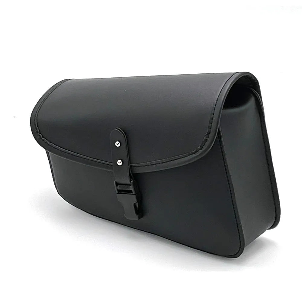 Black PU leather motorcycle swingarm bag mounted on Harley Sportster with 30x24x20cm dimensions
