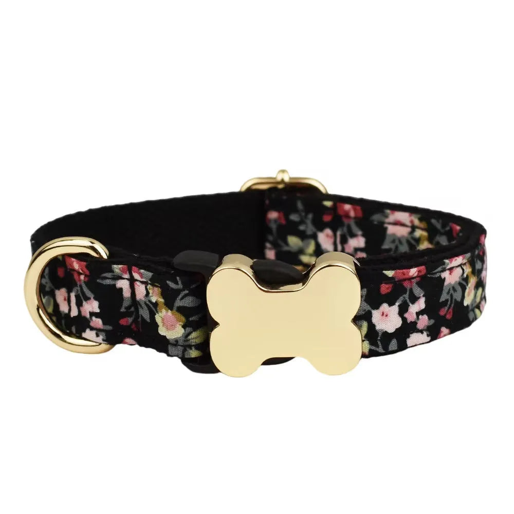 Flat nylon dog collar with grid print pattern and bone-shaped buckle