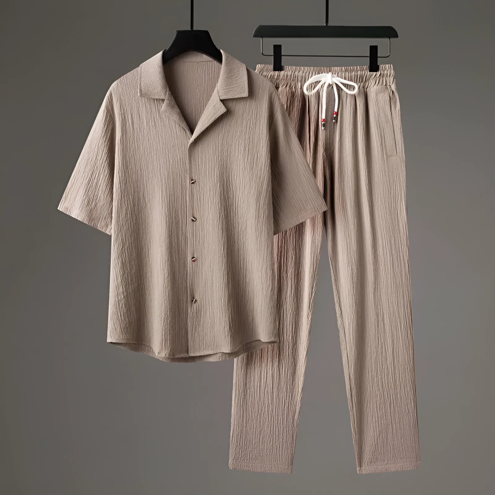 Men's Chinese style two-piece sports set with short-sleeve top and long trousers in polyester with wool lining