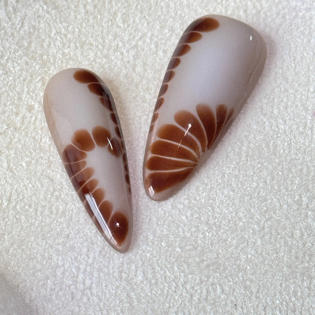 French style leopard print press-on nails with cross and flower patterns in four sizes