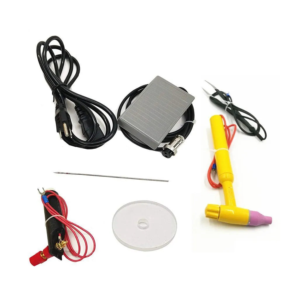 Jewellery spot welding machine for gold and silver with electric AC pulse operation and 220V EU or 110V US plug.
