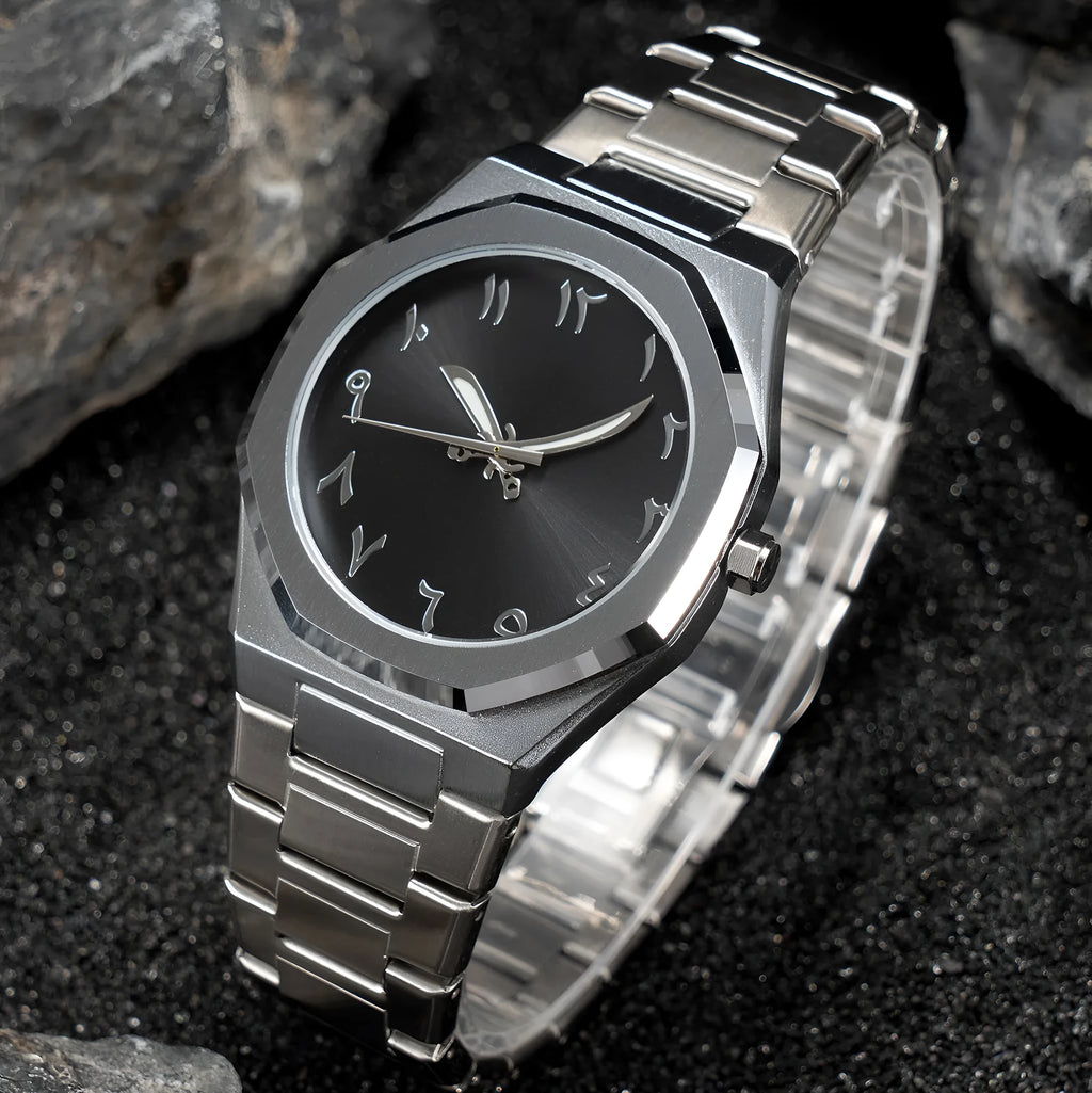 Men's business casual watch with stainless steel bracelet and black dial