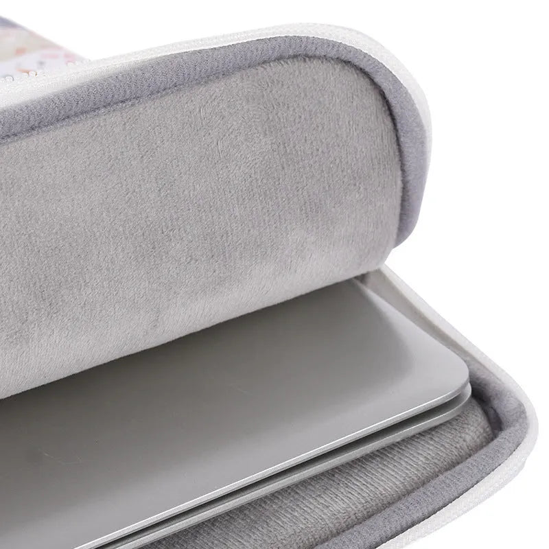 White waterproof PU leather laptop inner sleeve for 14 inch computers with anti-seismic padding.