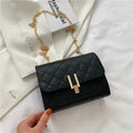 Women's crossbody bag with diamond lattice pattern and chain strap in black colour