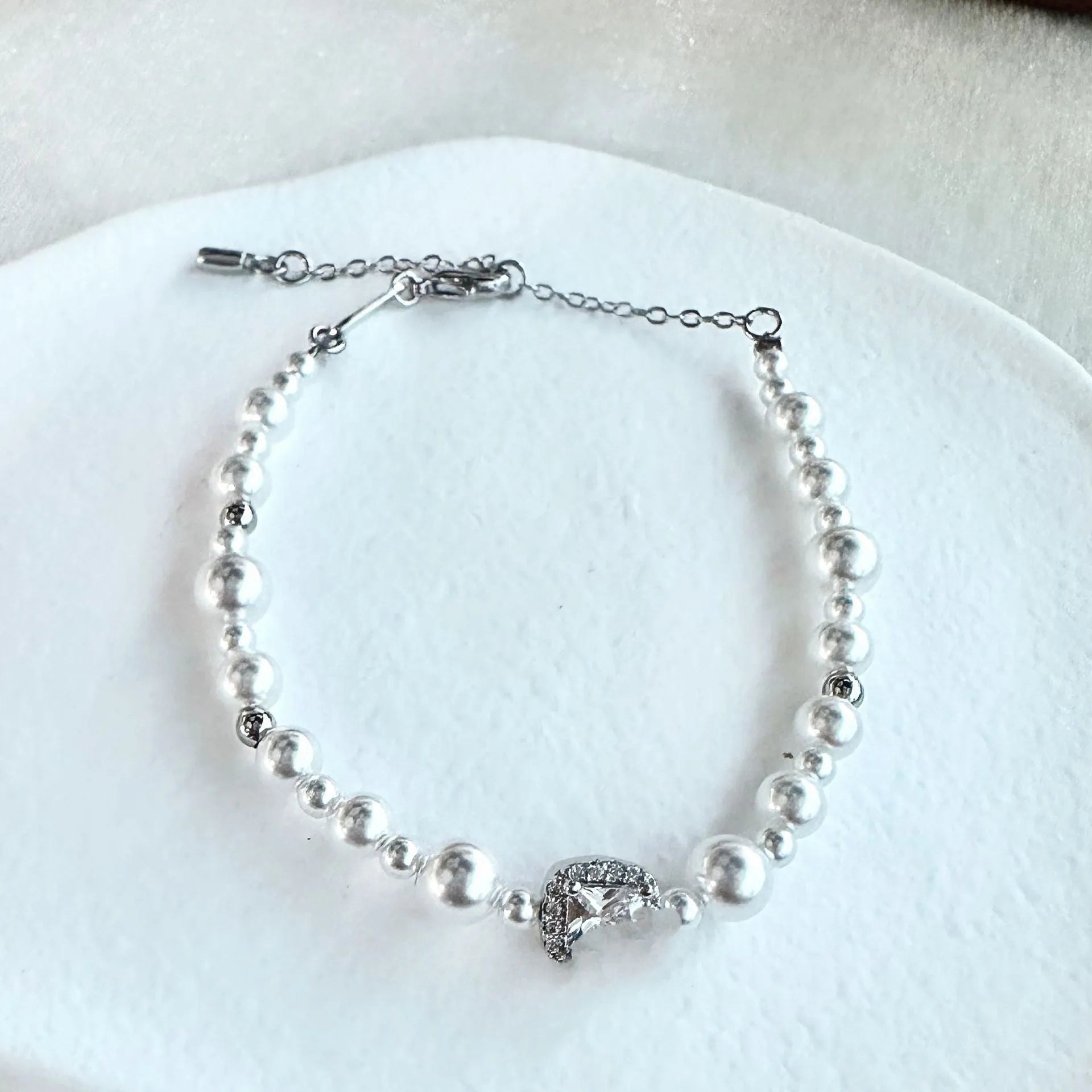 Bubble Cube Candy all-match clavicle chain bracelet earrings set with imitation pearl and zircon in white