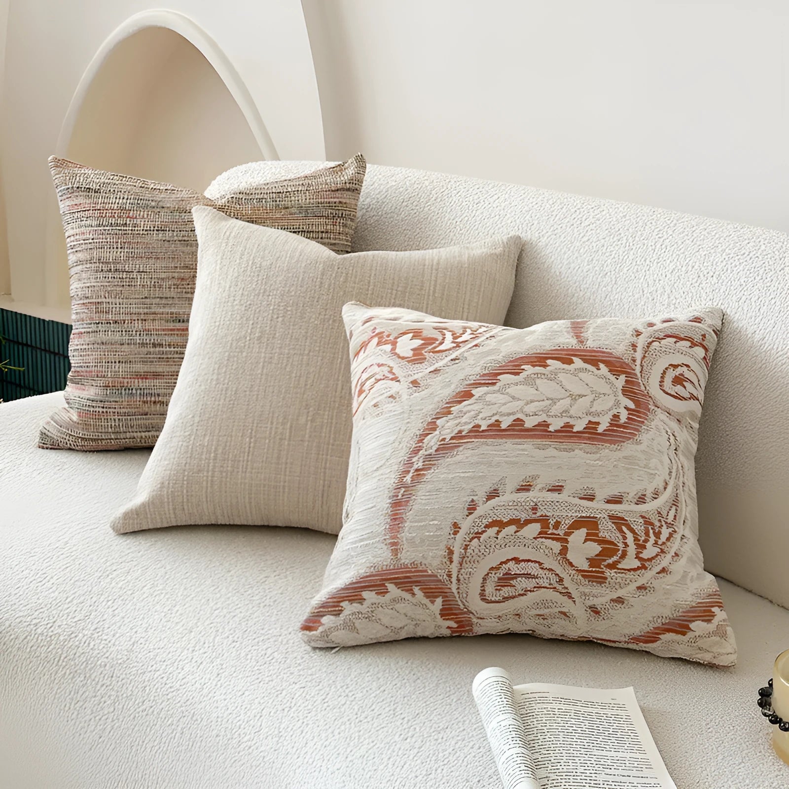 American-style yarn-dyed jacquard thickened paisley sofa cushion cover in amber with plant and flower pattern