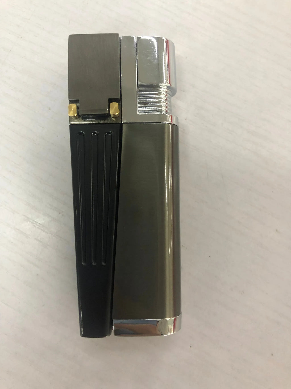 Refillable metal pipe lighter with foldable design showing silver square cover and compact 9.2cm size