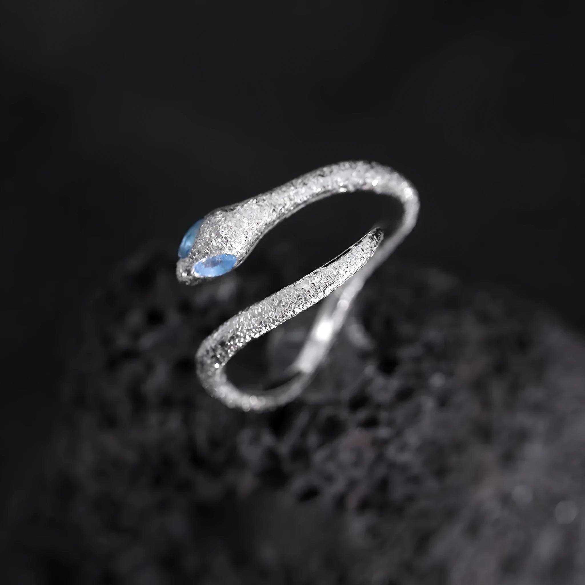 Women's adjustable snake zodiac ring in platinum colour with silver electroplated finish