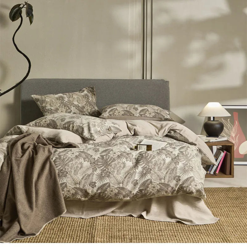 Linen cotton four-piece bedding set with jacquard floral pattern on 1.5m double bed