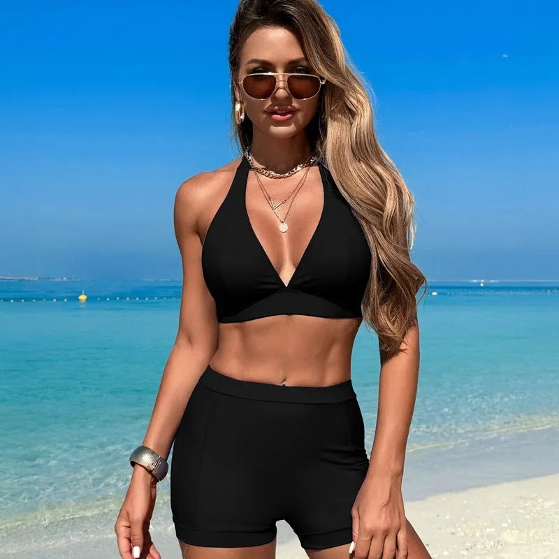 Women's black two-piece bikini swimsuit for swimming and hot springs.