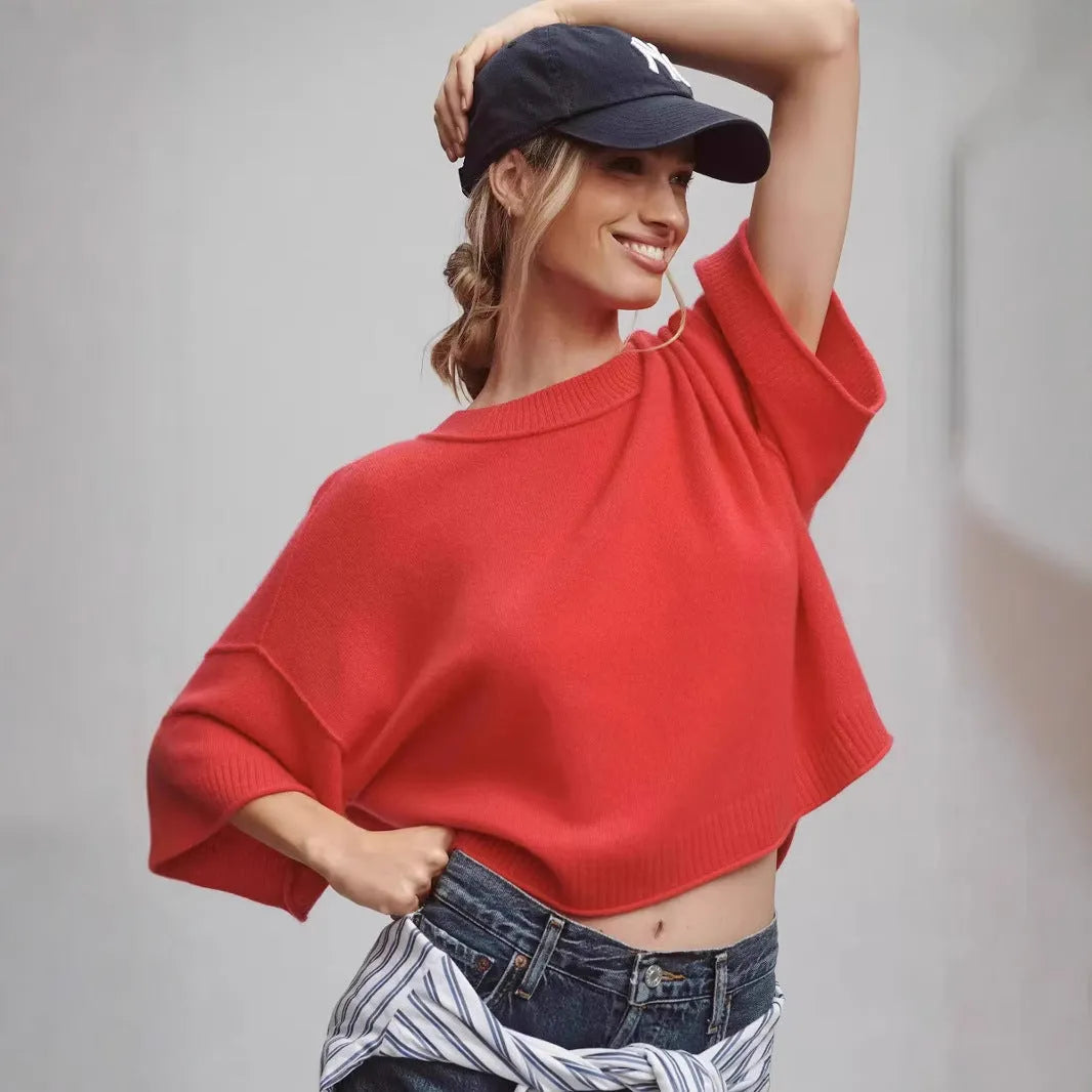 Red hot girl style viscose T-shirt with exposed navel design on mannequin
