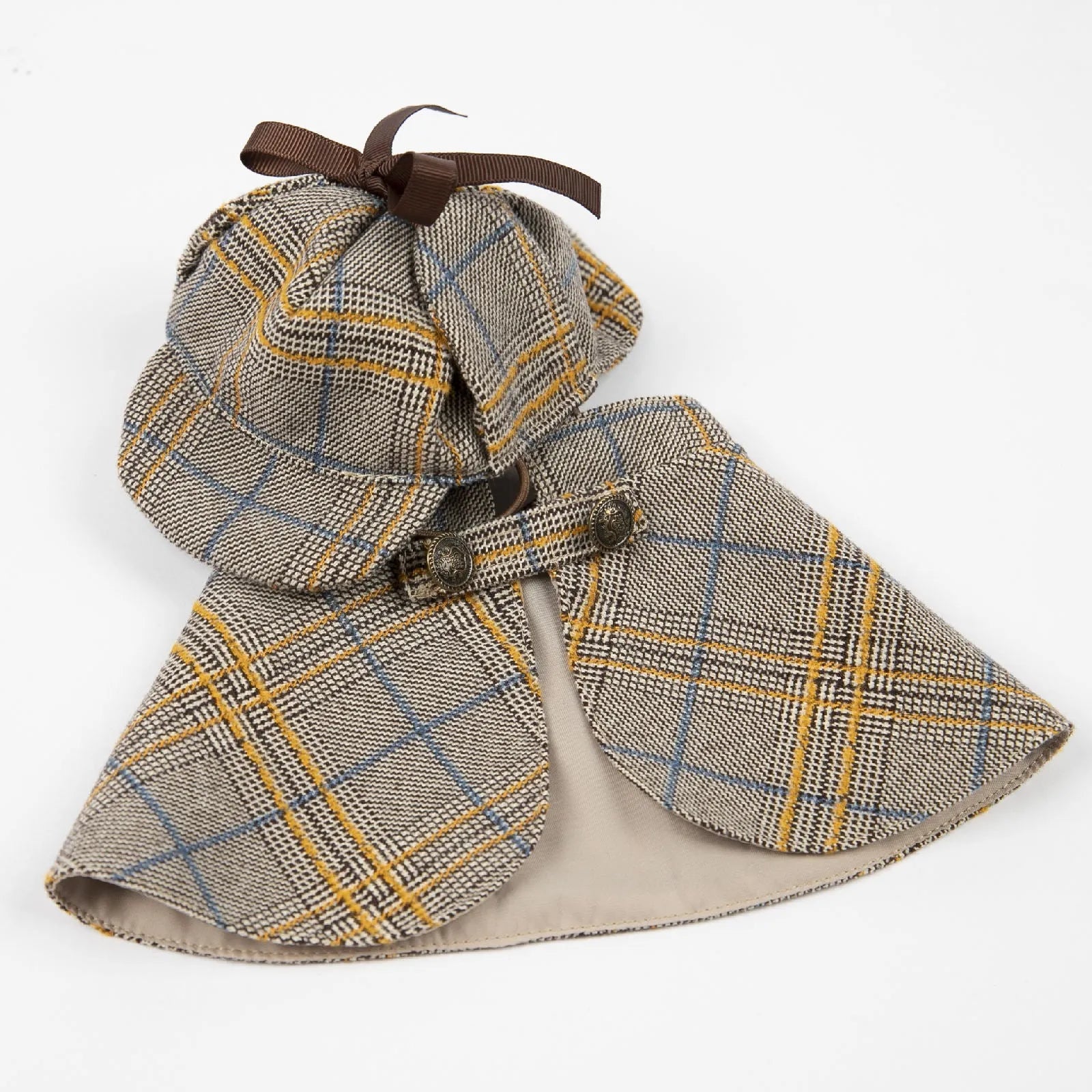 Personalised camel-coloured dog cloak with adjustable hood for spring and autumn wear