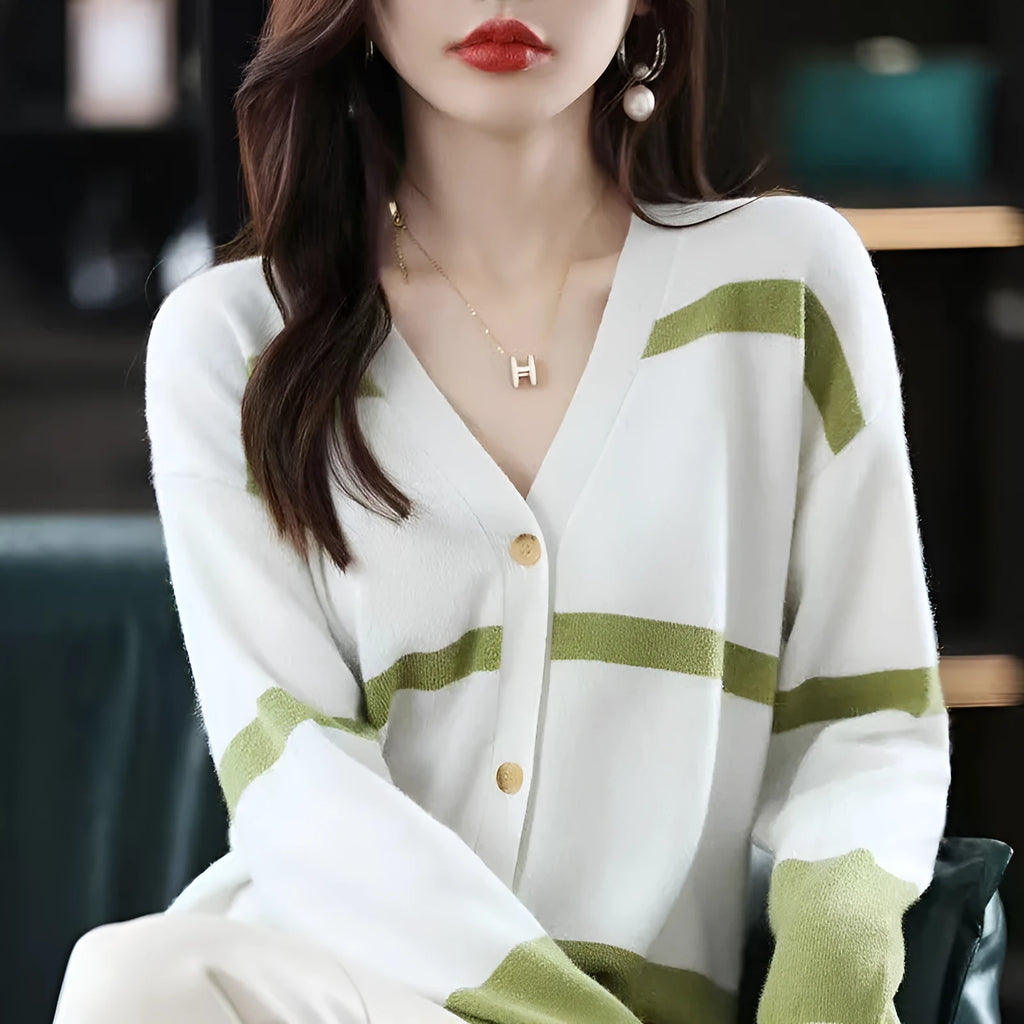Women's V-neck cardigan with 3D striped pattern in slim fit free size