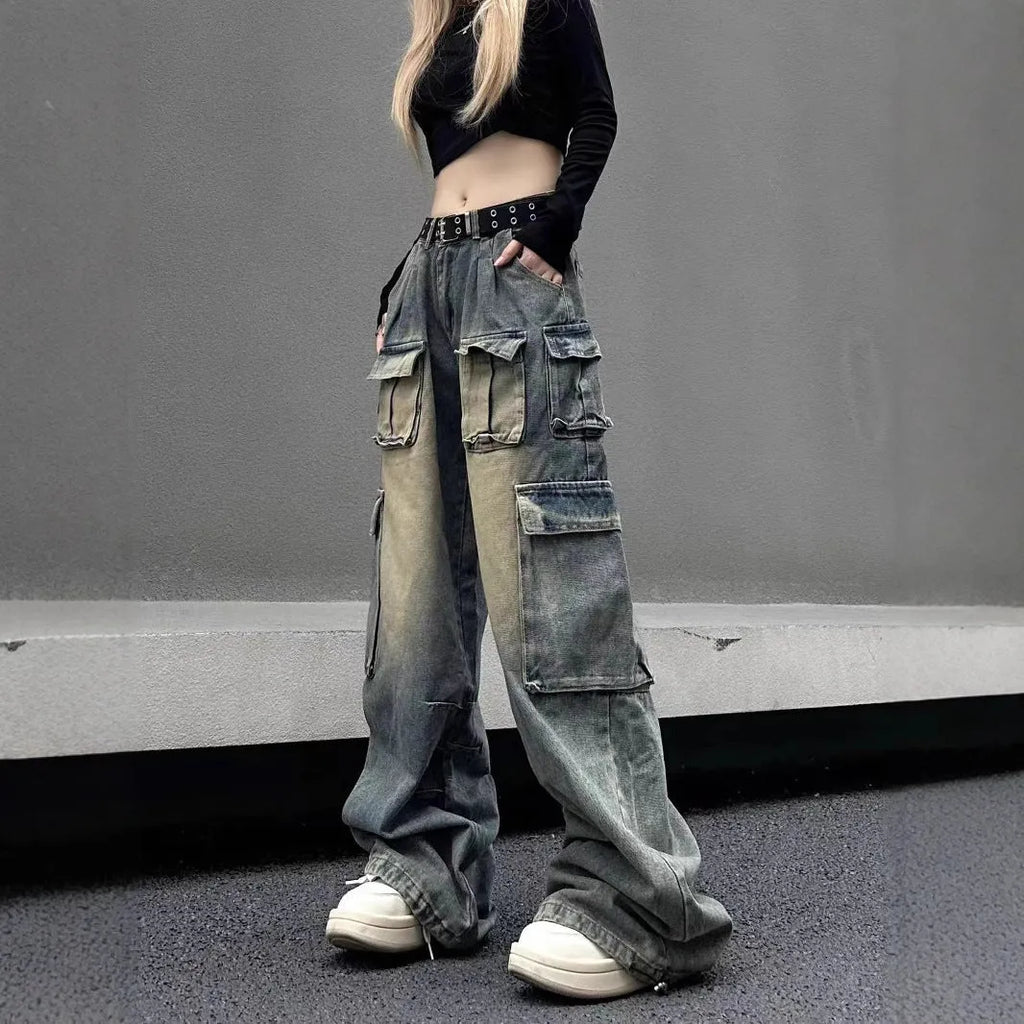 Men's loose fit distressed jeans with multiple pockets in black or light blue