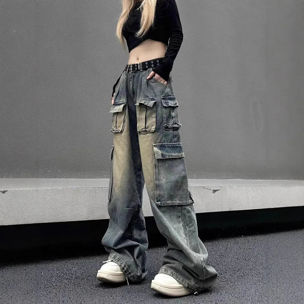 Men's loose fit distressed jeans with multiple pockets in black or light blue