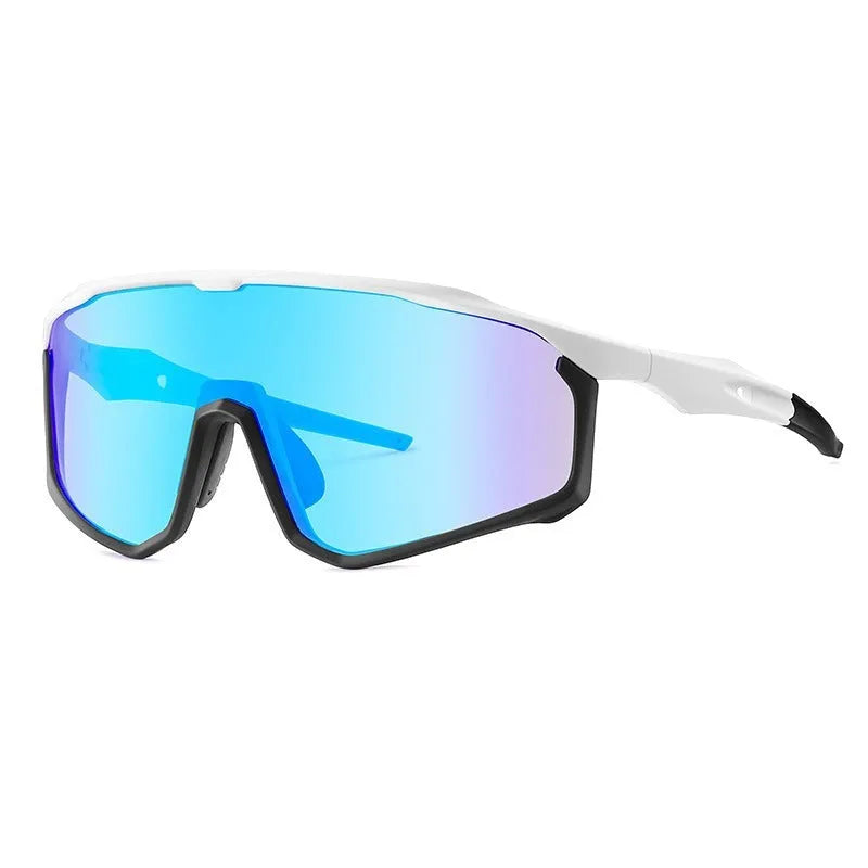 Full frame mountaineering goggles for climbing and hiking with colourful PC lenses.