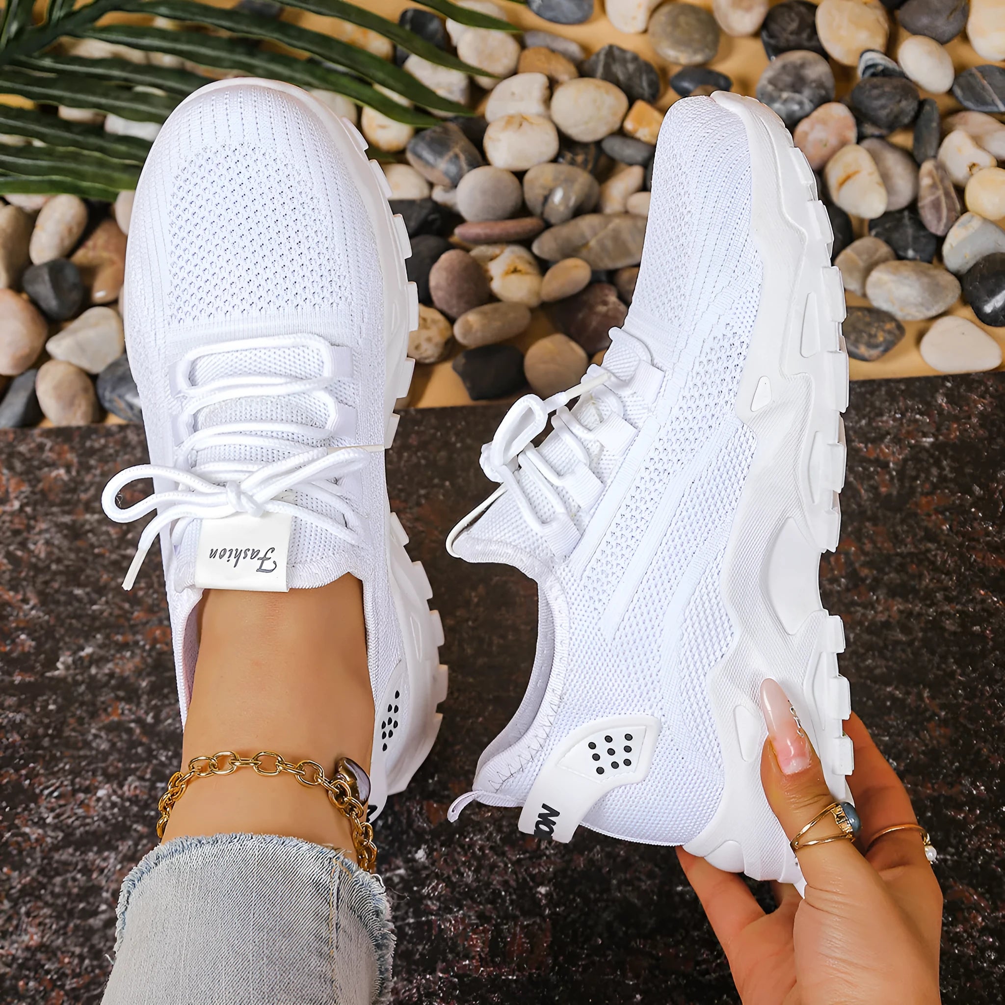 Women's low-top breathable mesh sports shoes in beige with lace-up front and platform sole.