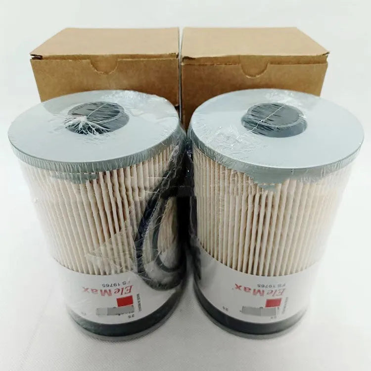FS19764 diesel fuel filter with folding paper element, showing dimensions for generator and automotive use.
