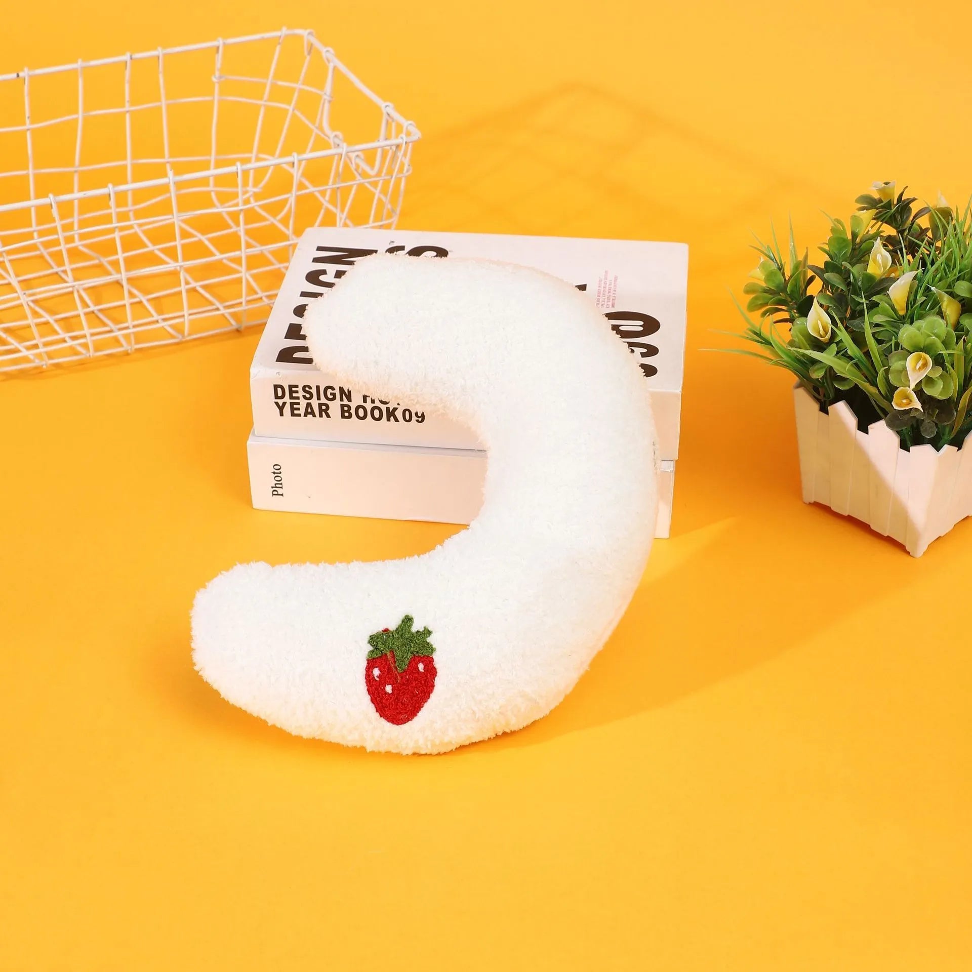 Yellow cartoon design U-shaped half moon pillow for cats on cloth fabric