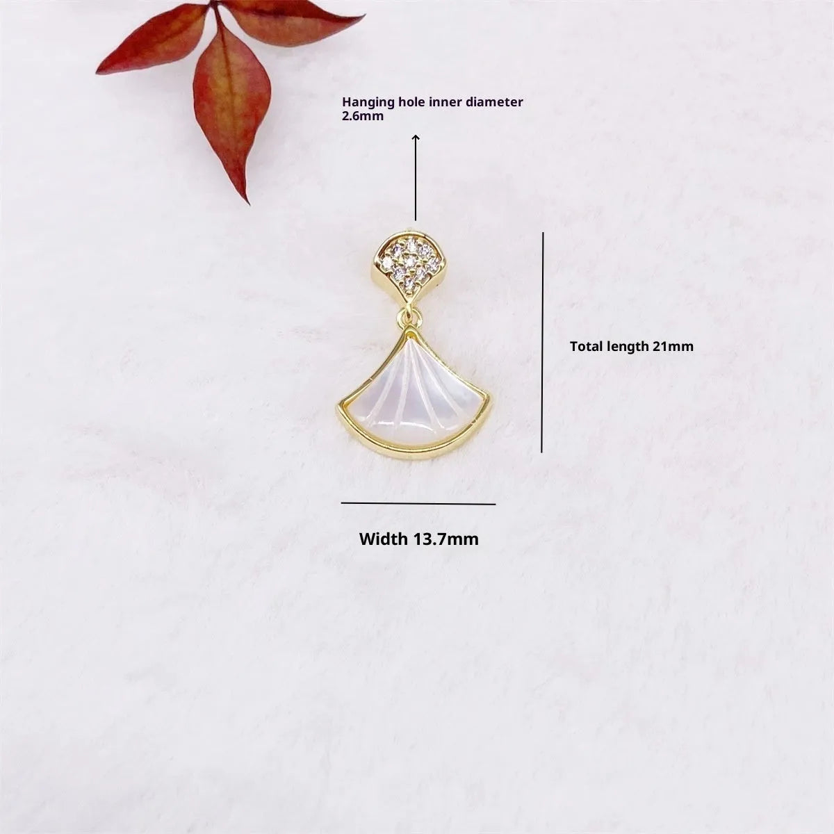 Copper plated 18K gold pearl shell DIY charm pendant in diamond skirt shape for jewellery making