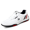 Men's casual leather sneakers in black with flat heel and round toe design