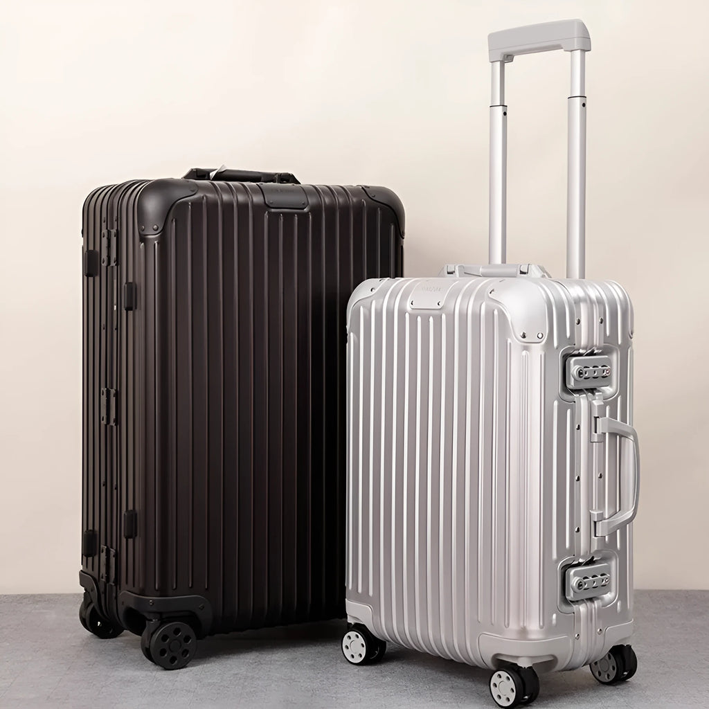 Alloy trolley case luggage in solid colour for business travel with metal construction and universal wheels