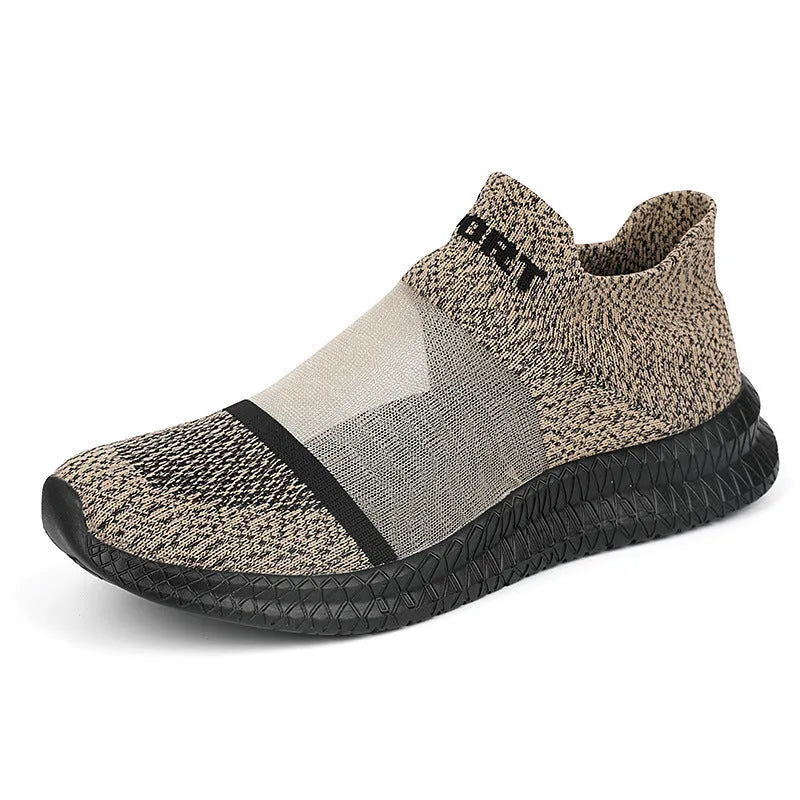 Breathable low-top Flyknit sock shoes in multiple colours with lace-up closure and round toe.