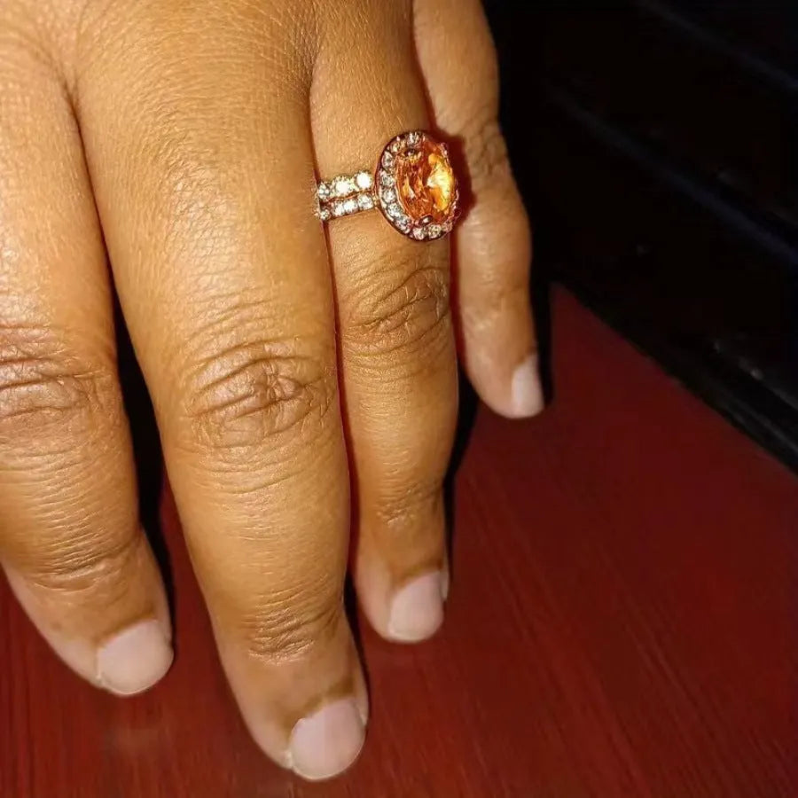 Rose gold electroplated alloy ring with micro-inlaid zircon, geometric shape, sizes 5 to 11