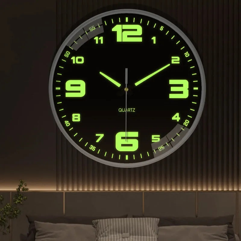 20cm diameter luminous wall clock with modern plastic case and clear acrylic cover