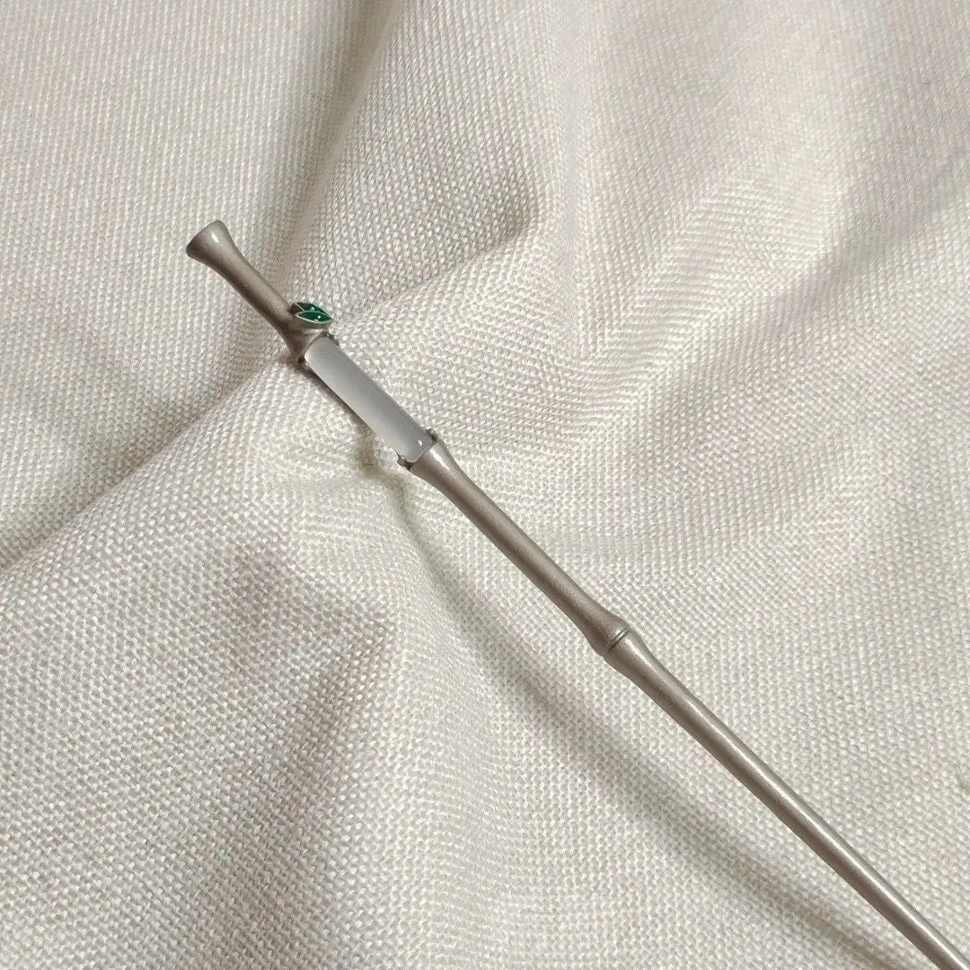Gold tone alloy leaf shaped hairpin electroplated finish traditional Chinese style Style 5365