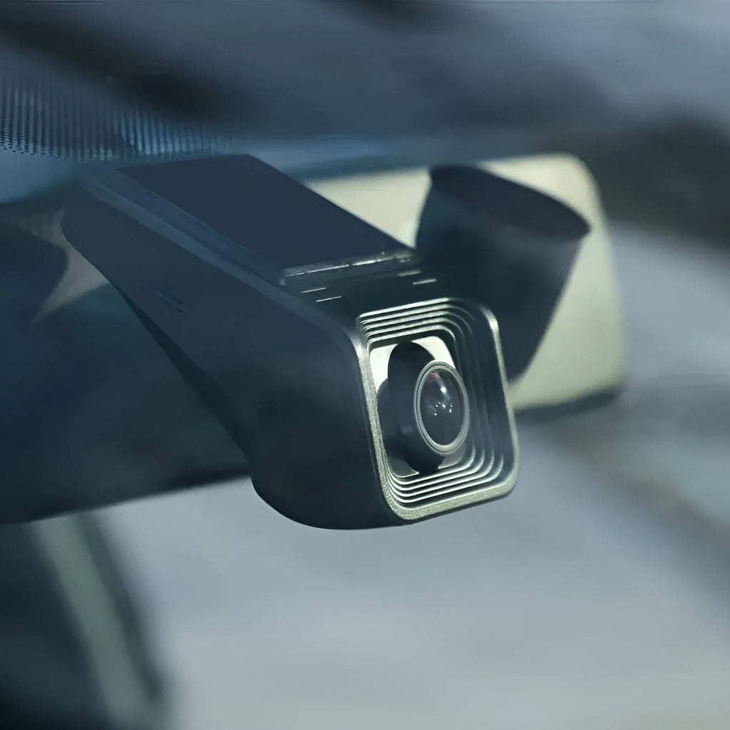 V4 ACC specification HD 1080p night vision driving recorder dash camera with WiFi antenna.