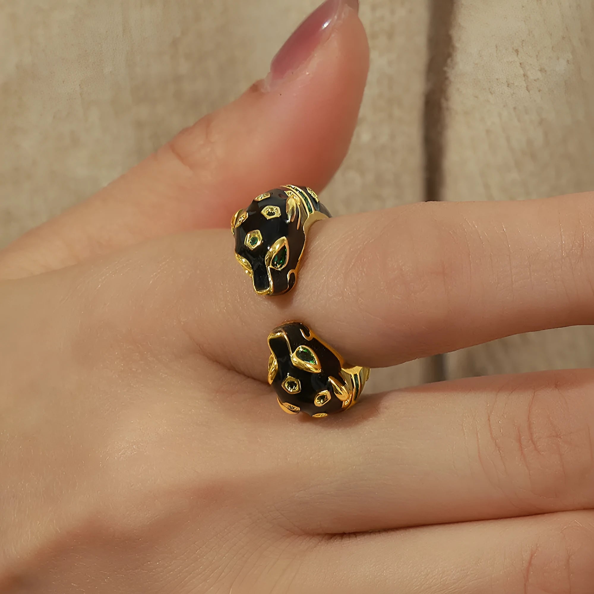 Black cheetah pattern geometric open ring for women in size 7