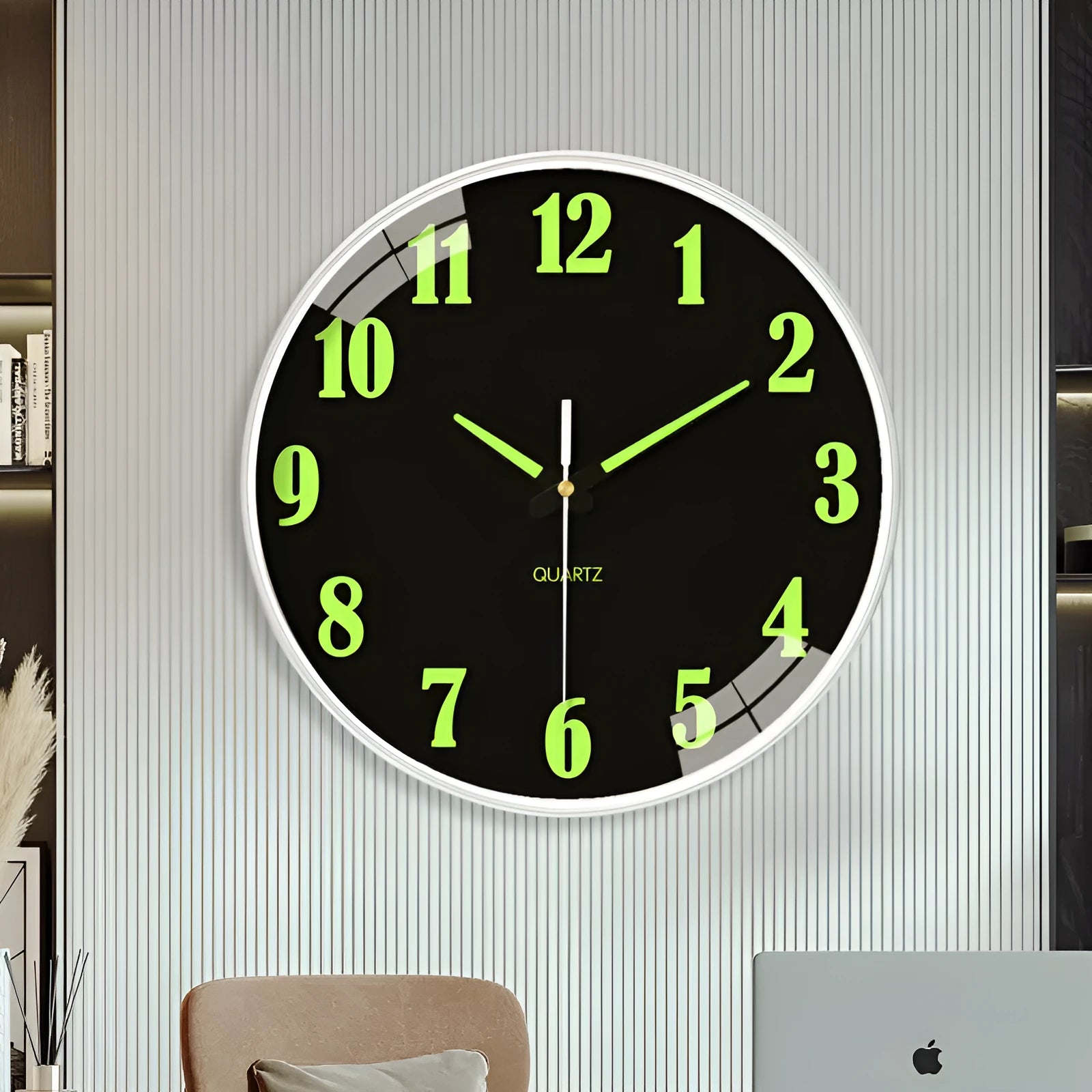 20cm diameter luminous wall clock with modern plastic case and clear acrylic cover