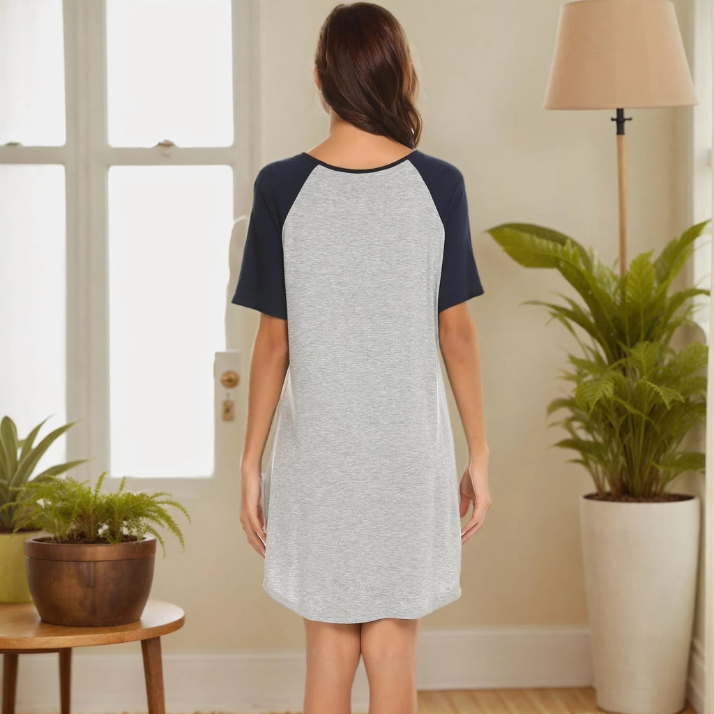 Women's nightdress with colour contrast patchwork sleeves in double brushed polyester-spandex fabric