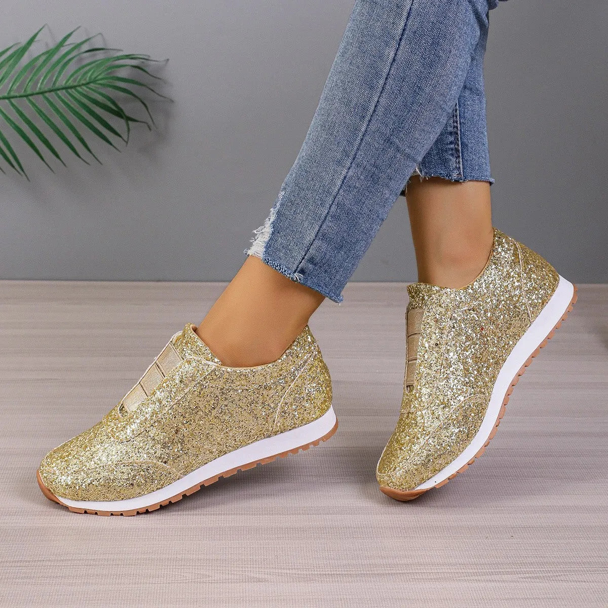 Gold silver sequined slip-on flat shoes with round toe and rubber sole