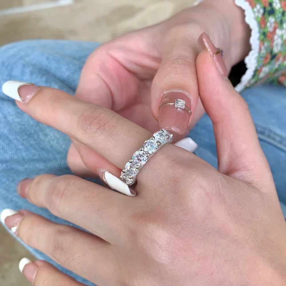 S925 sterling silver row diamond ring for women with inlaid zircon, geometric round design, sizes No 6 to No 8