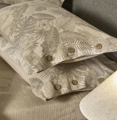 Linen cotton four-piece bedding set with jacquard floral pattern on 1.5m double bed