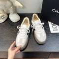 Women's vintage distressed leather casual sneakers with round toe and lace-up closure