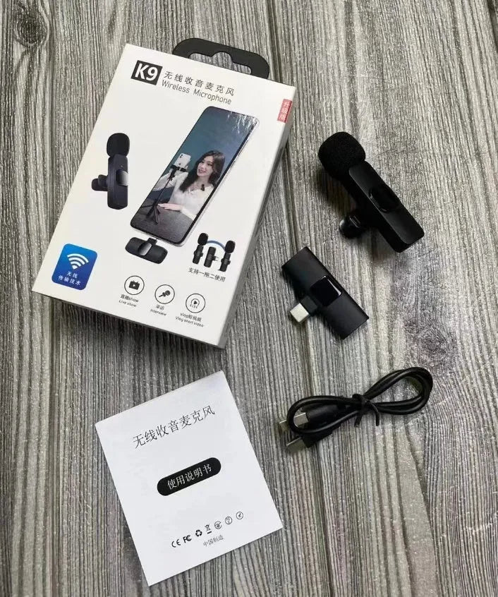Wireless collar clip microphone for outdoor video recording with multiple interface options