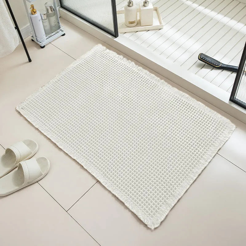 Checkered pattern non-slip bathroom floor carpet in a choice of colours and sizes