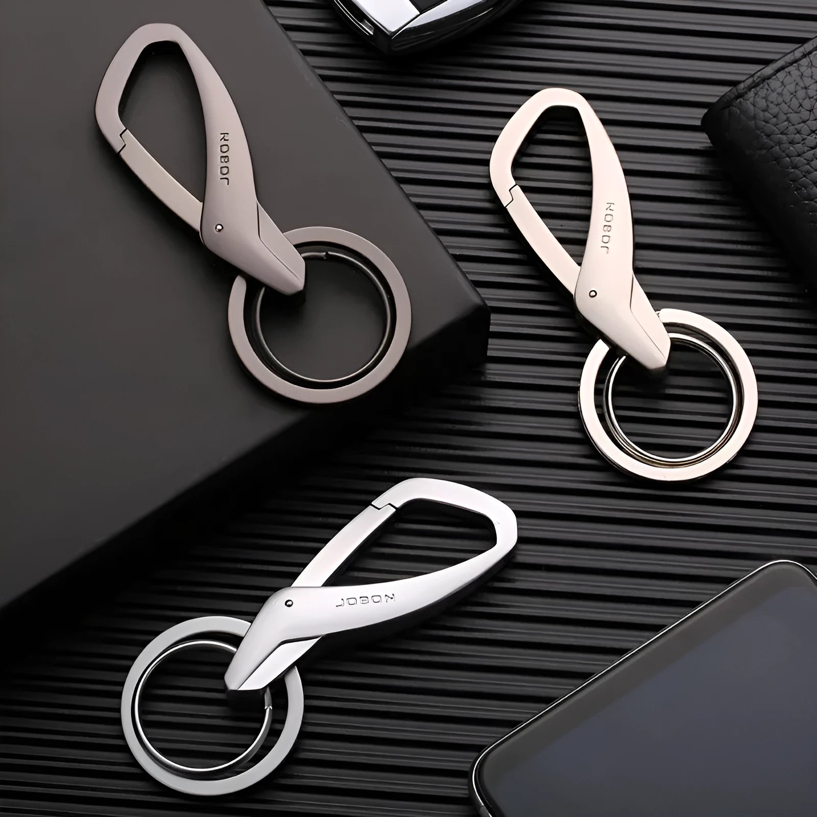 Zinc alloy car key waist hanging double ring keychain in black, chrome, and nickel colours