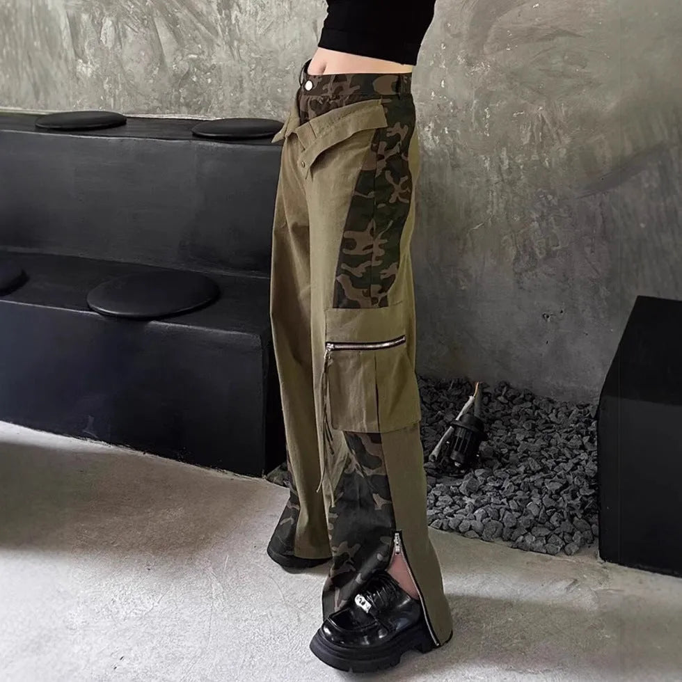 Dark khaki high waist jeans with leopard print and fake two-stitching tooling details