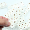 Small paper model of a tissue roll on a core, measuring 30mm by 15mm by 80mm.