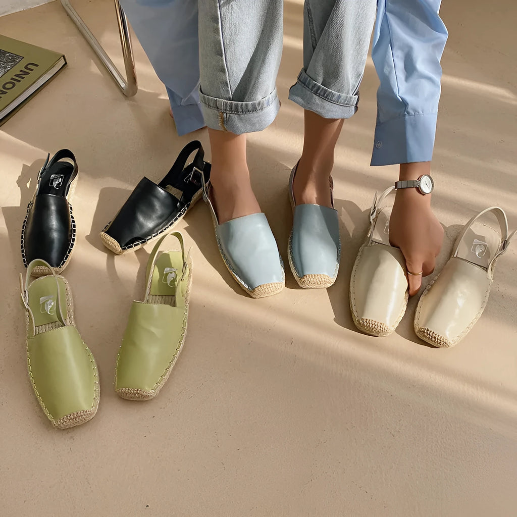 Women's Baotou flat sandals in retro fisherman style with canvas upper.