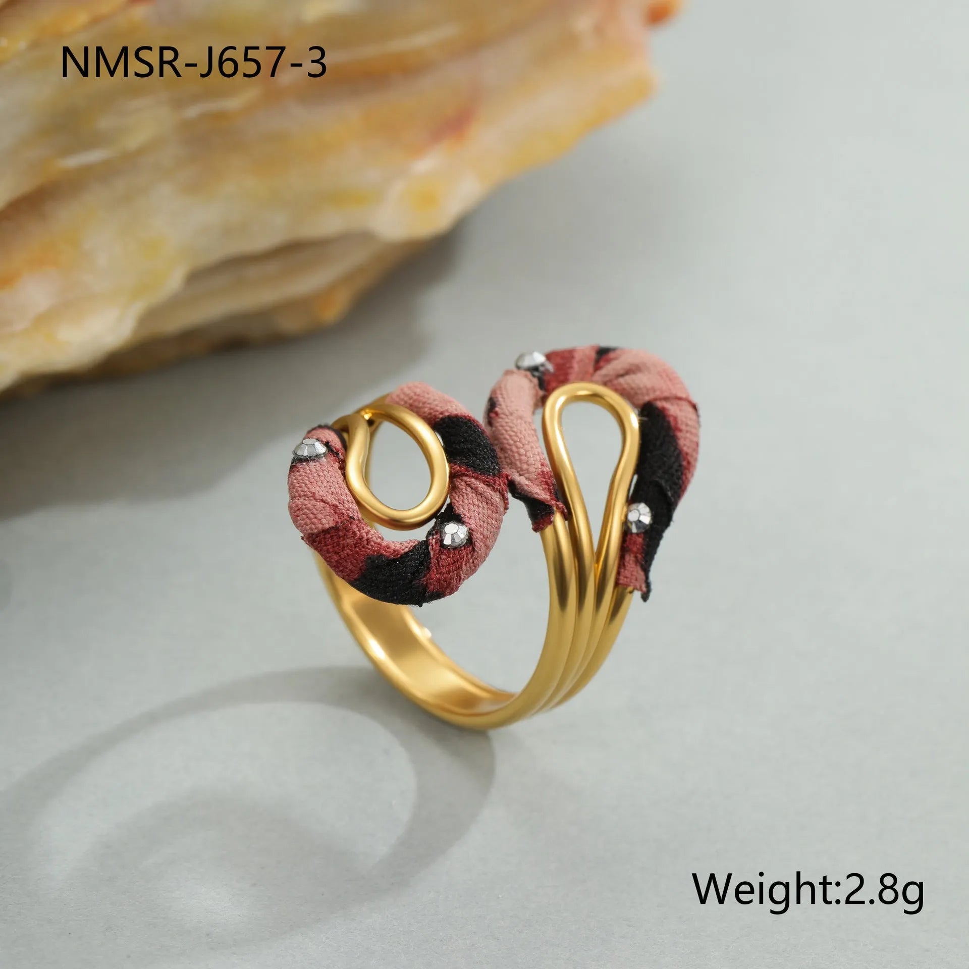 Geometric leopard print open mouth ring in stainless steel with electroplated finish