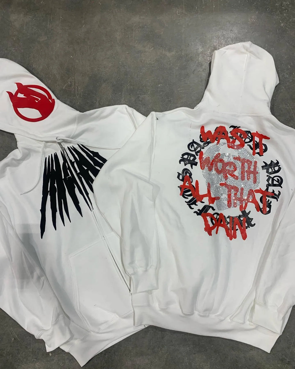 Black loose hooded sweatshirt with white skull letter print and rhinestone decoration